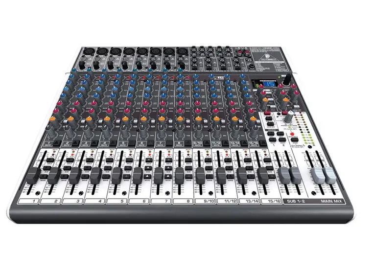 Behringer Xenyx X2222USB 